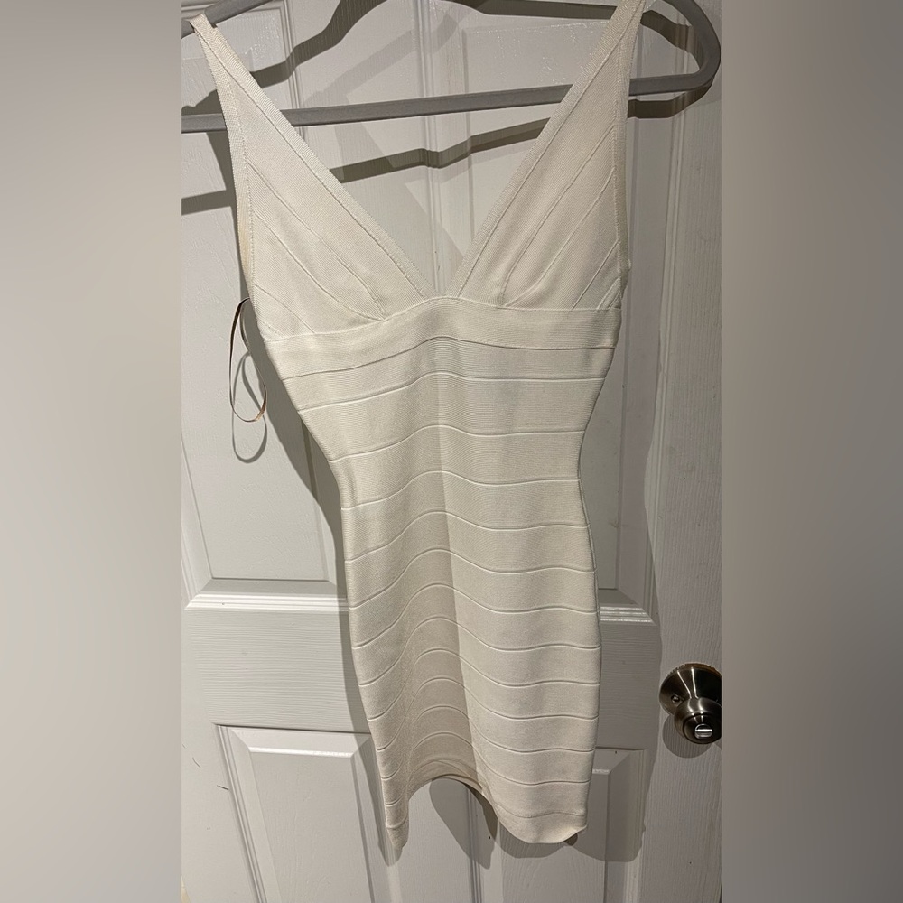 COPY - White bodycon dress